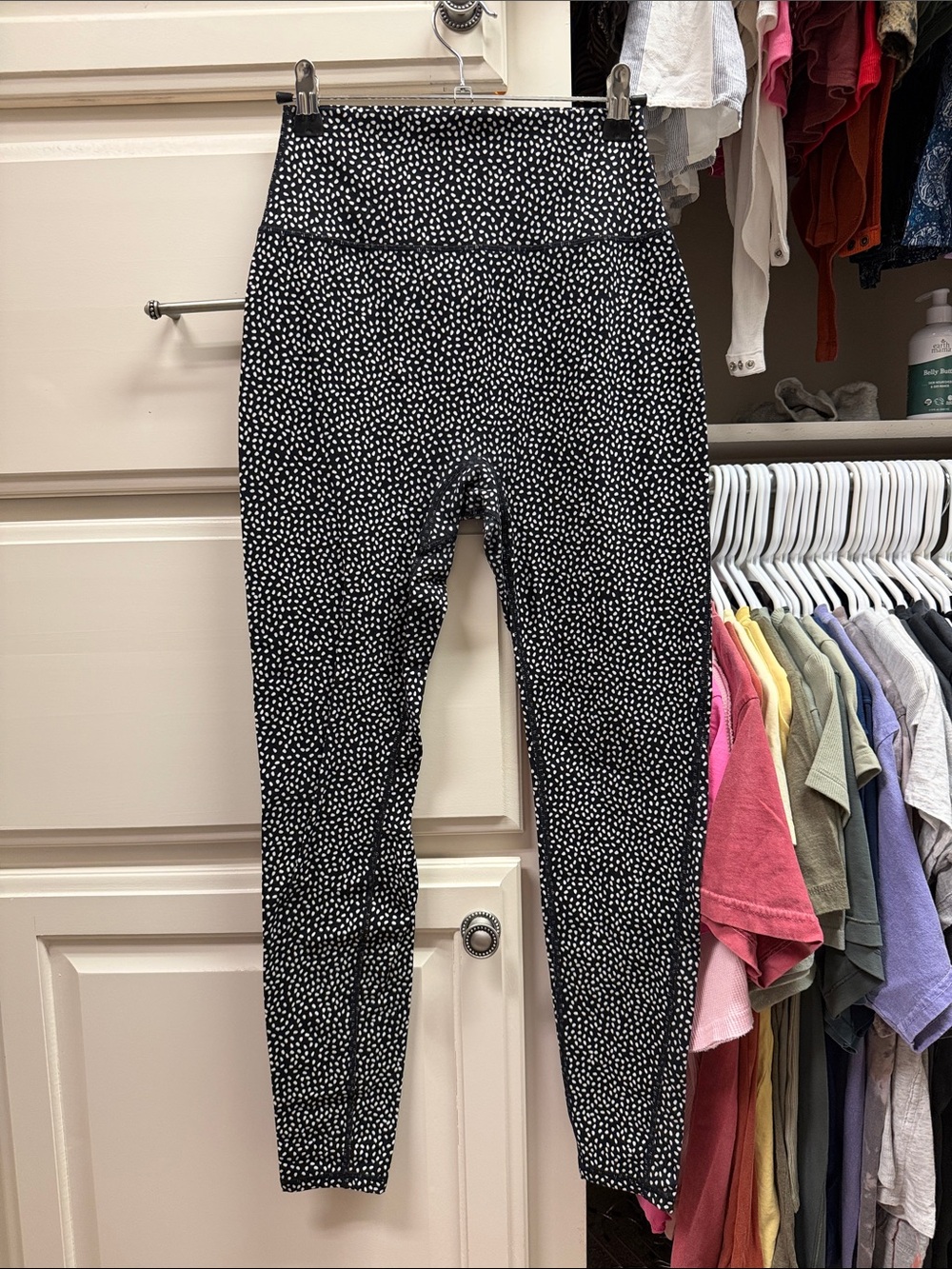 BuffBunny Legacy Leggings in Bossy